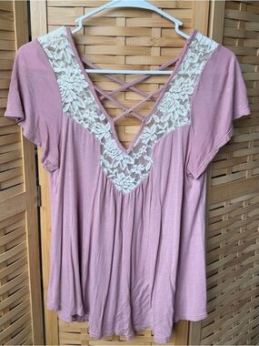 Lace-Trim Crisscross V-Neck Flutter Lg Sleeve Top - Dusty Rose